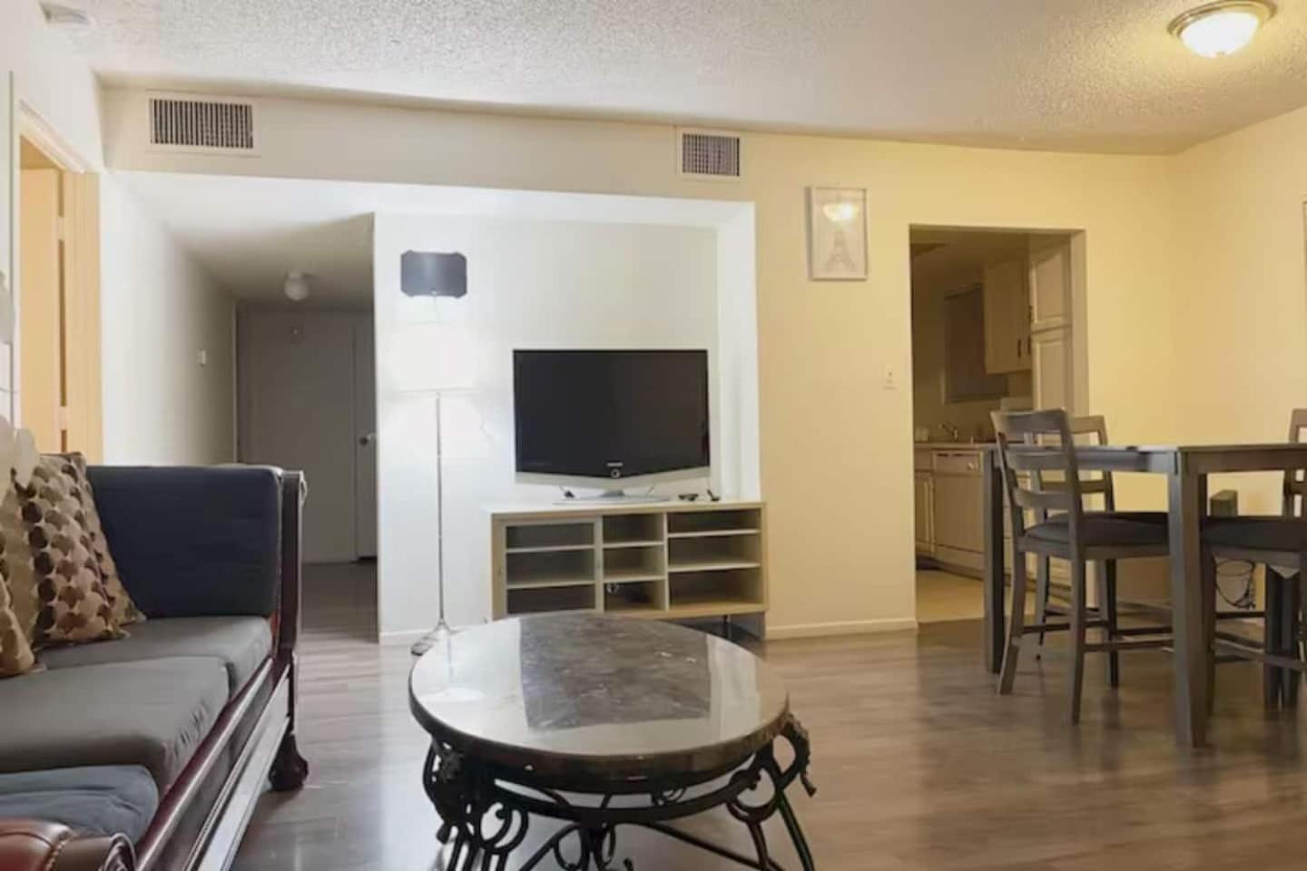 Casa de férias 2 Or 3 Bedroom Walk To Mgm Casino And Strip